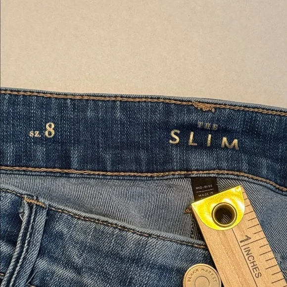 WHBM Women's The Slim Mid Rise Medium Wash Blue Jeans Size 8 - Picture 8 of 14